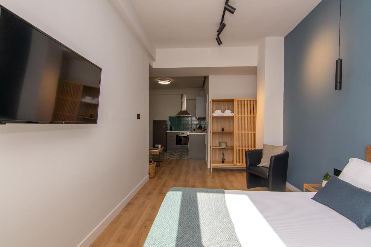 Studio 48, Cozy Apartment In Kalamata City Center Exterior photo